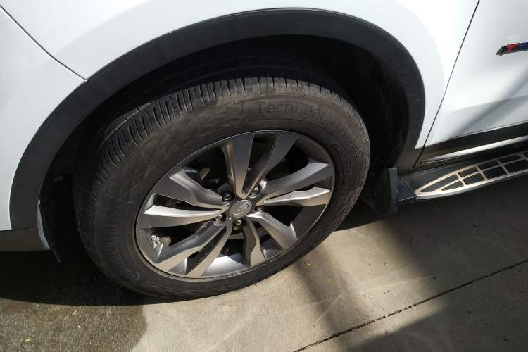 Used Geely Auto Emgrand X7 Sport 2016 1.8TD Automatic ZhiShang Model