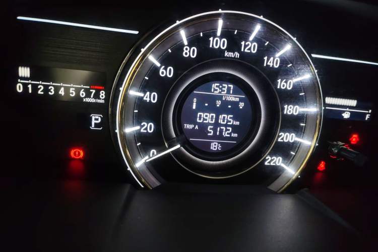 Used Honda Elysion 2016 2.4L Classic Edition Odometer Close Up