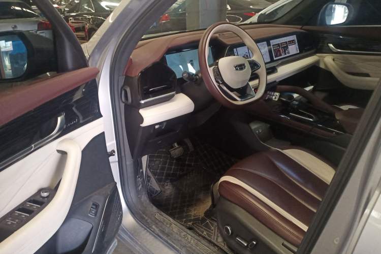 Used Geely Auto Monjaro L 2021 2.0TD DCT EVO Two-Wheel Drive Prestige Version
