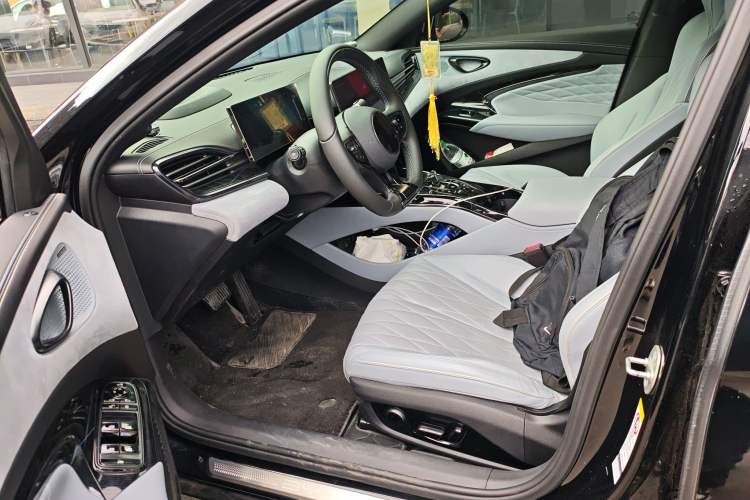 Used BYD Seal 2022 700 km Long-Range Rear-Wheel-Drive Version
