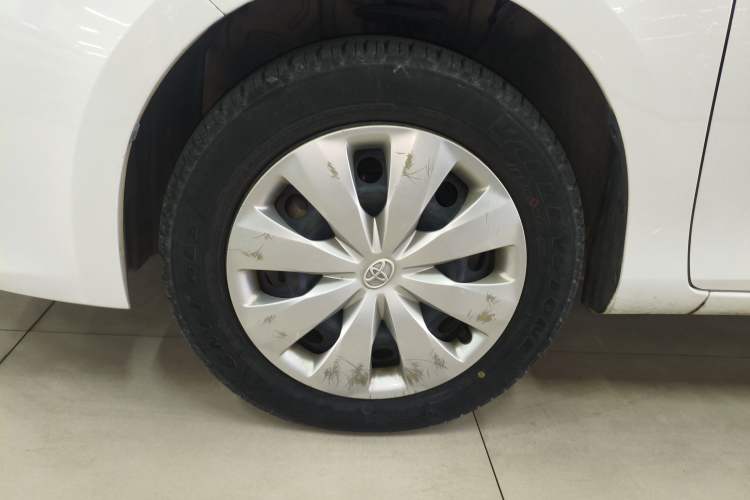 Used Toyota YARiS L Zhi Xuan 2015 1.5E Automatic Charm Edition