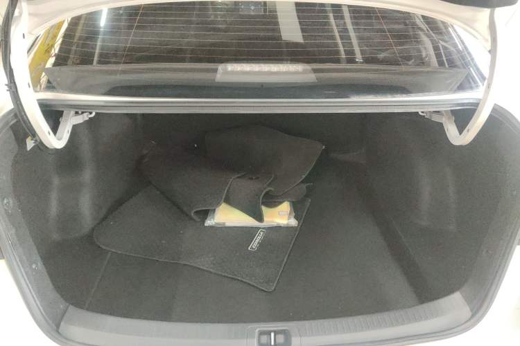 Used Toyota Corolla 2021 Dual-Motor 1.8L E-CVT Elite Edition