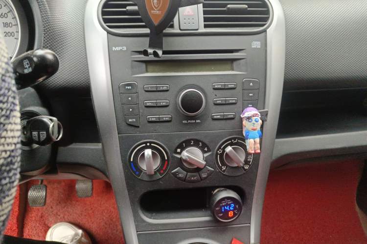 Used Suzuki Splash 2012 1.4 VVT Deluxe Edition