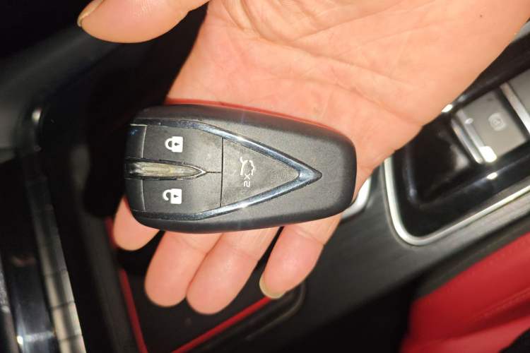 Used CHANGAN UNI-T 2020 1.5T Prestige Version