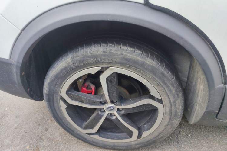 Used SWM X7 2017 1.5T Automatic Smart Enjoyment Version 7 Seats Right Rear Wheel Hub