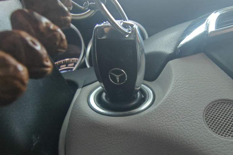 Used Mercedes-Benz C-Class 2013 C 180 Classic Grand Edition