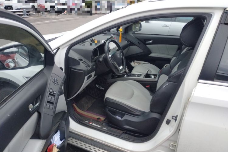 Used Luxgen U6 SUV 2014 1.8T ZhiZun Model
