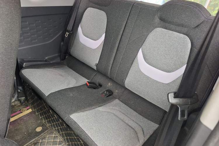 Used Chery QQ Ice Cream 2022 170km Sundae Phosphate Lithium-Ion