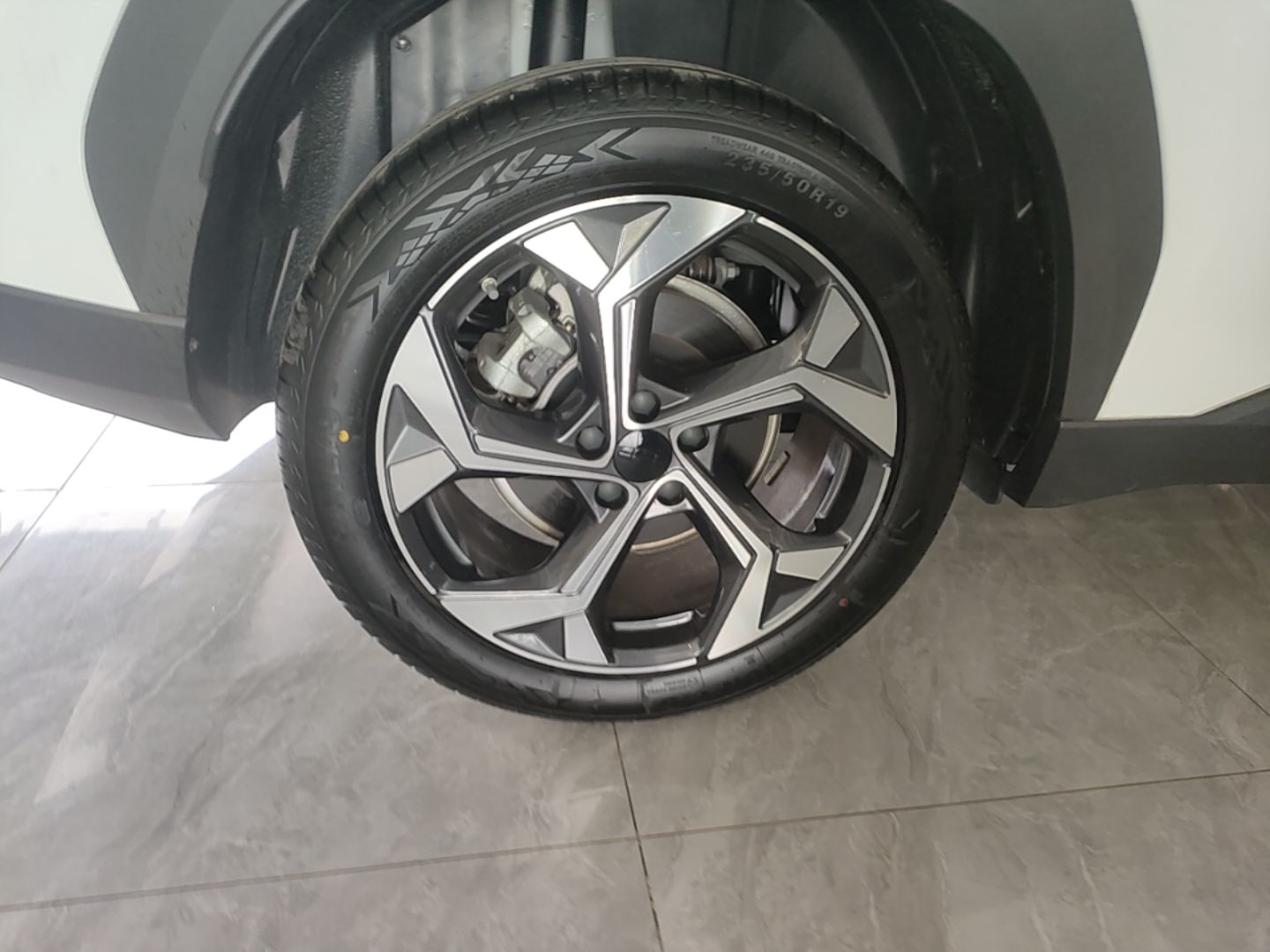 Geely Auto FX11 2024 1.5TD DCT Flagship Edition — снимка 11