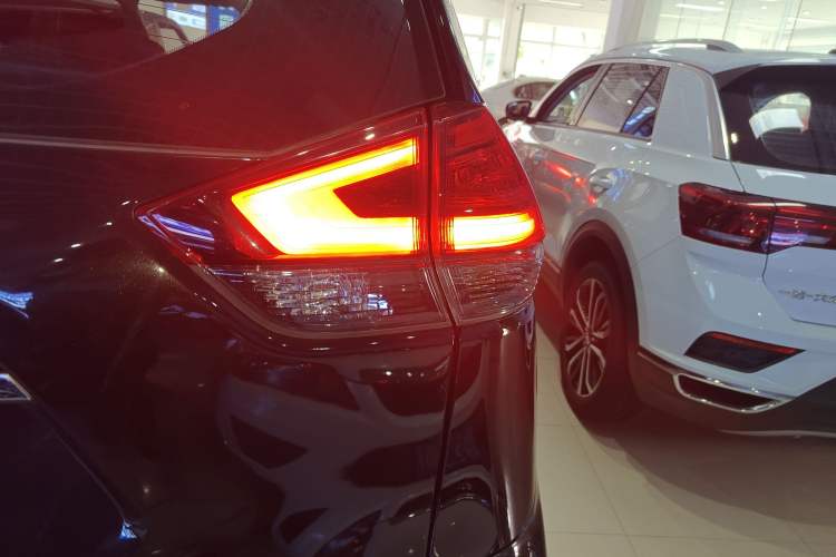 Used Nissan X-Trail 2020 2.0L XL ITS CVT 2WD SmartConnect Comfort Edition
