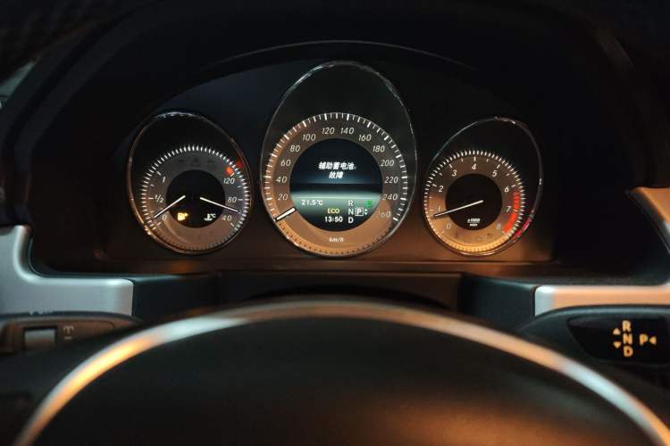 Used Mercedes-Benz GLK-Class 2014 GLK 260 4MATIC Dynamic Model Instrument Cluster