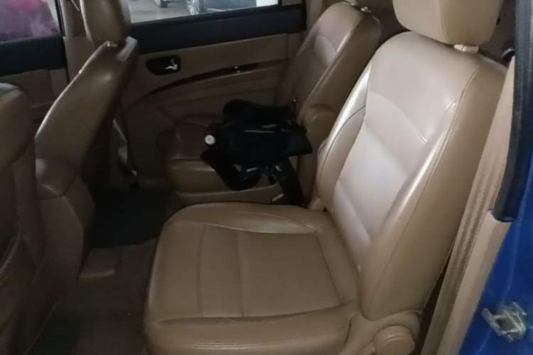 Used Wuling Hongguang 2013 1.2L S Comfort Model China IV Standard
