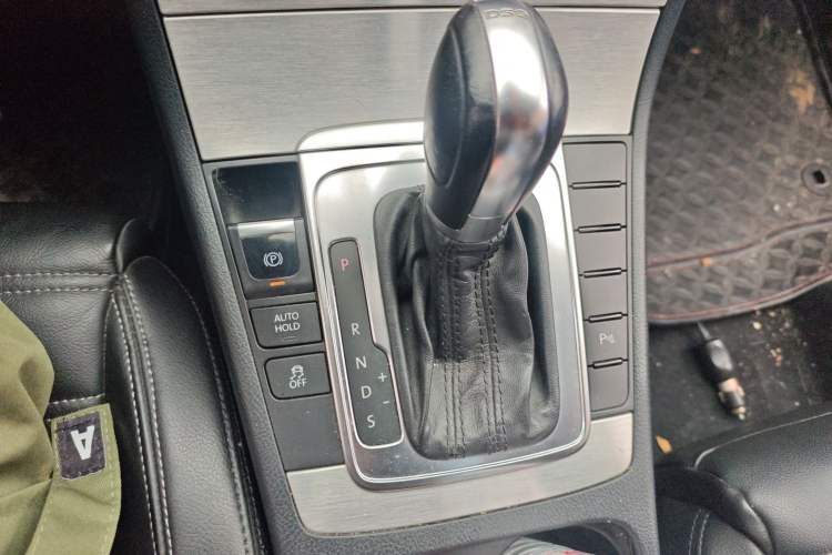 Used Volkswagen FAW-Volkswagen CC 2015 1.8TSI Prestige Model
