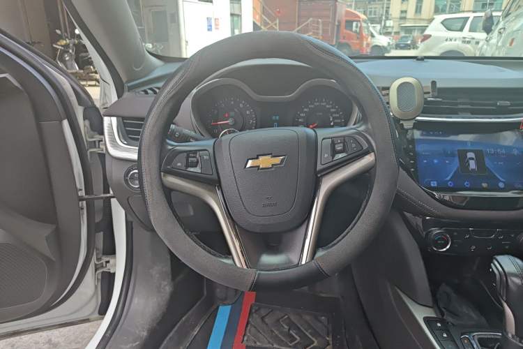Used Chevrolet Malibu 2016 2.0L Automatic Luxury Edition Steering Wheel