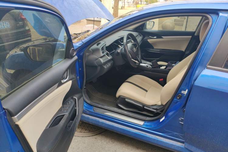 Used Honda Civic 2016 220TURBO CVT Luxury Edition