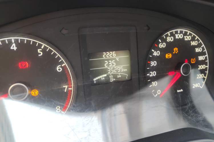 Used Volkswagen Sagitar 2012 1.6L Manual Comfort Model