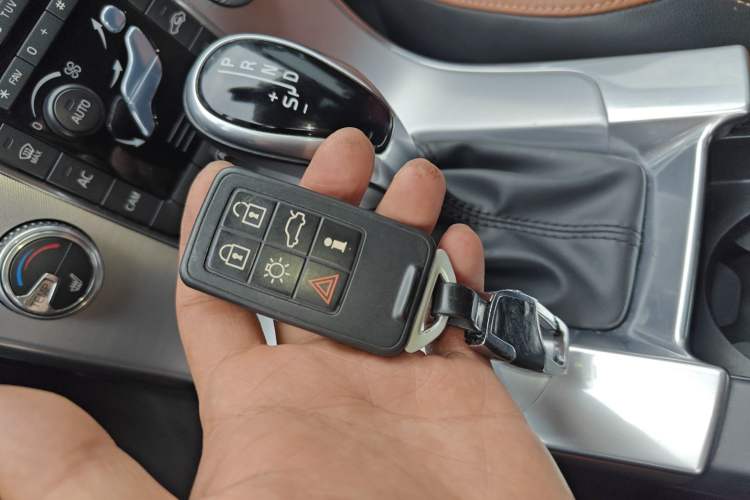 Used Volvo V60 2017 T5 Zhiya Edition China V Standard Vehicle Key