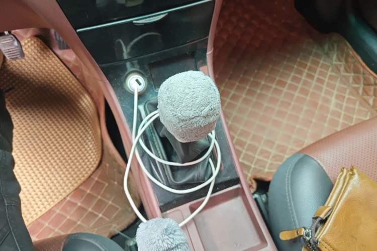 Used BYD F3 2016 1.5L Manual Comfort Model Gear Lever