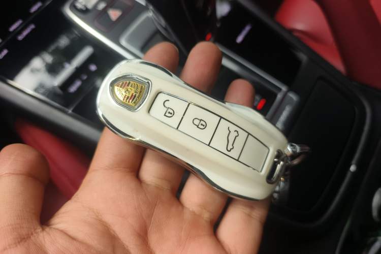 Used Porsche Cayenne 2019 Cayenne 3.0T Vehicle Key