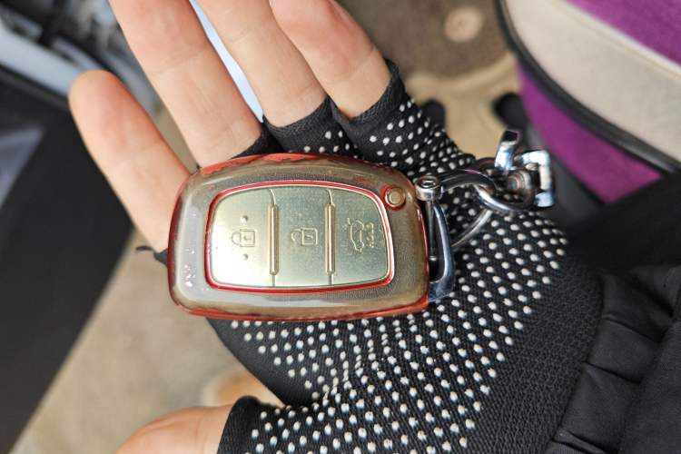 Used Hyundai ix35 2015 2.0L Automatic 2WD Smart Type China IV
