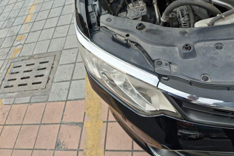 Used Toyota Camry 2015 2.0G Premier Edition Right Front Headlight