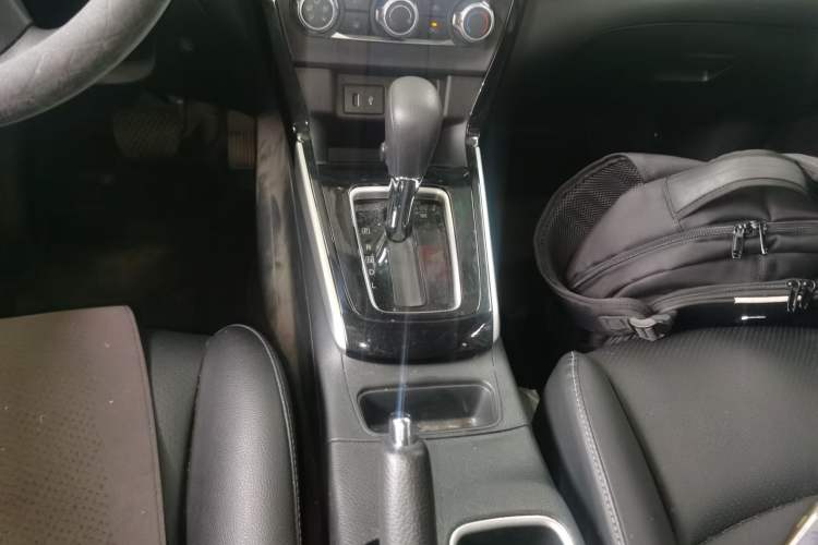 Used Nissan Sylphy 2022 Classic 1.6XL CVT Luxury Edition Gear Lever