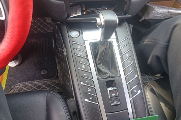 Used Zotye SR9 2017 2.0T Automatic Ultimate Dream Edition