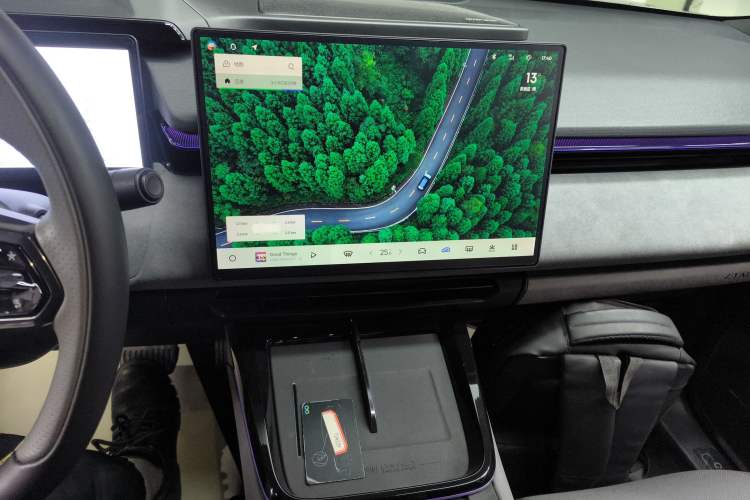 Used Lynk & Co 08 EM-P 2023 245km Ultra-Long Range Halo