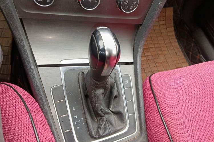 Used Volkswagen Golf 2015 1.6L Automatic Comfort Model
