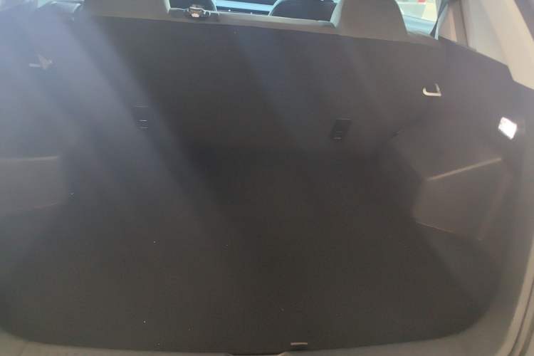 Used Wuling Alvez 2022 1.5L Manual Free-Style Model