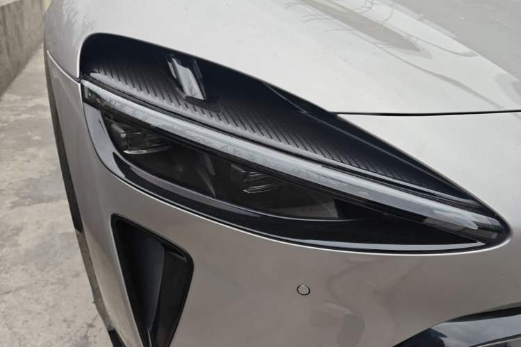 Used Xiaomi Auto YU7 2025 Ultra-Long Range High-Performance All-Wheel-Drive Max Edition
