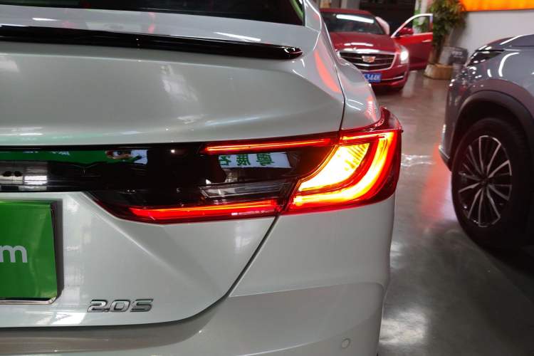 Used Toyota Camry 2026 Model 2.0S Sport Edition Right Rear Taillight