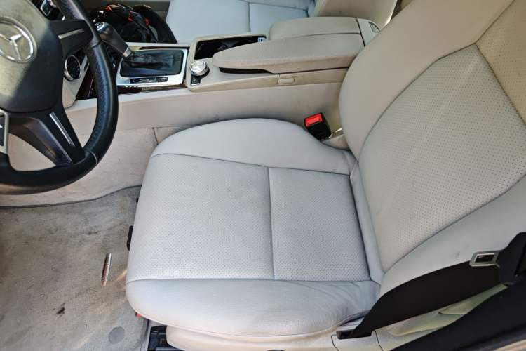 Used Mercedes-Benz C-Class 2011 C 200 CGI Elegant Model
