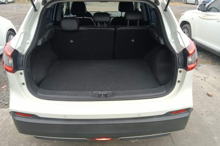 Used Nissan Qashqai 2022 2.0L CVT XV Premier Luxury Edition Trunk