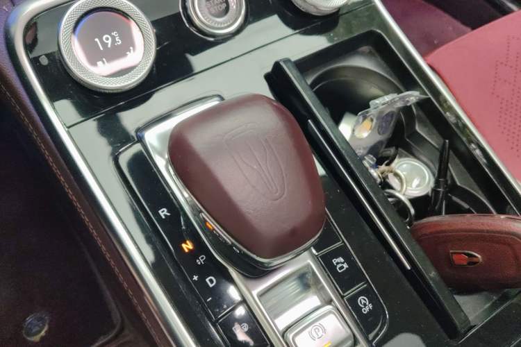 Used Hongqi H9 2020 2.0T Smart Connect Flagship Edition
