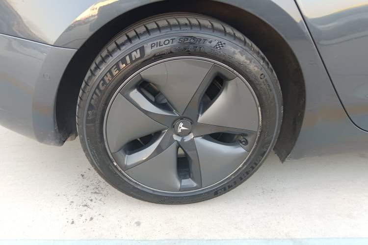 Used Tesla Model 3 2019 Standard Range Rear-Wheel Drive Upgraded Version (60 kWh)