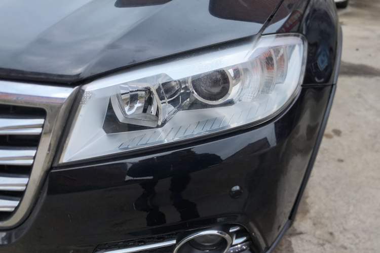 Used Haval H6 2015 Revised Version Sport Edition 1.5T Manual 4x4 Elite Trim Left Front Headlight