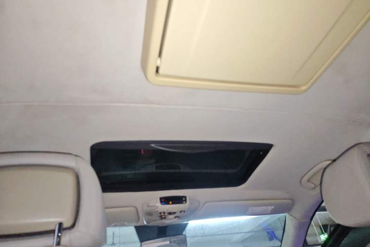 Used Mercedes-Benz Viano 2013 3.0L Navigator Edition