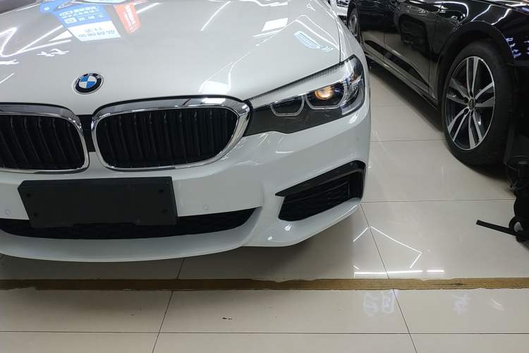 Used BMW 5 Series 2020 525Li M Sport Package Left Front Headlight