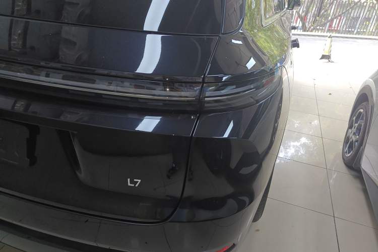 Used Li Auto L7 2025 Max Smart Refresh Edition Exterior 3