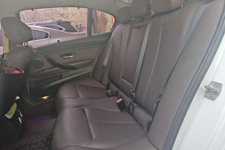 Used BMW 3 Series 2018 320Li Fashion Model Left Rear Seat