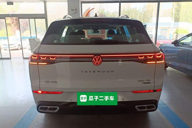 Used Volkswagen Tavendor 2024 Facelifted 380TSI All-Wheel Drive R-Line Cruise Premium Edition Rear