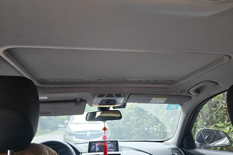 Used BMW 3 Series 2017 320Li Fashion Model
