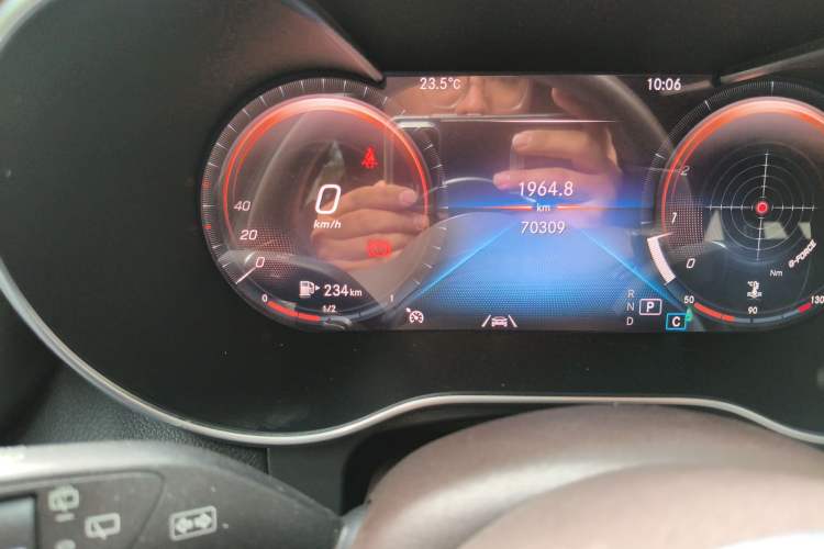 Used Mercedes-Benz GLC 2020 Facelift GLC 300 L 4MATIC Dynamic Edition
