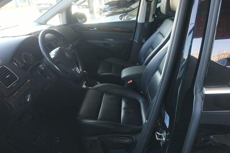 Used Volkswagen Sharan 2015 1.8TSI Comfort Model