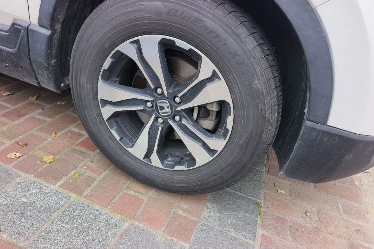 Used Honda CR-V 2017 240TURBO CVT 2WD Urban Edition Right Front Wheel Hub