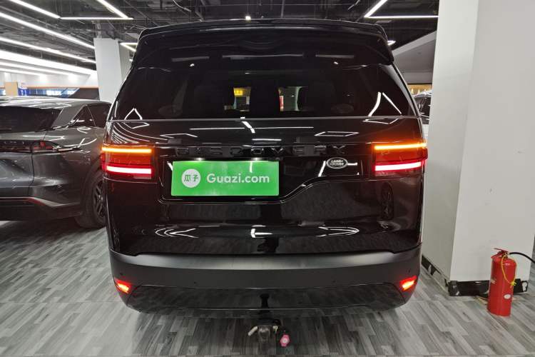 Used Land Rover Discovery 2024 360 PS S