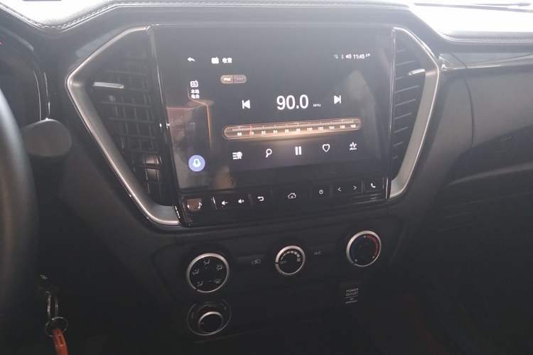 Used Isuzu D-MAX 2023 2.5T Automatic 4x4 Diesel Flagship Long Wheelbase Model
