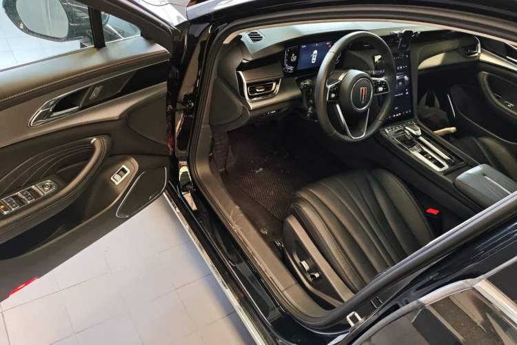 Used Hongqi H5 2024 1.5T DCT Smart Connect Flagship Edition Driver Seat