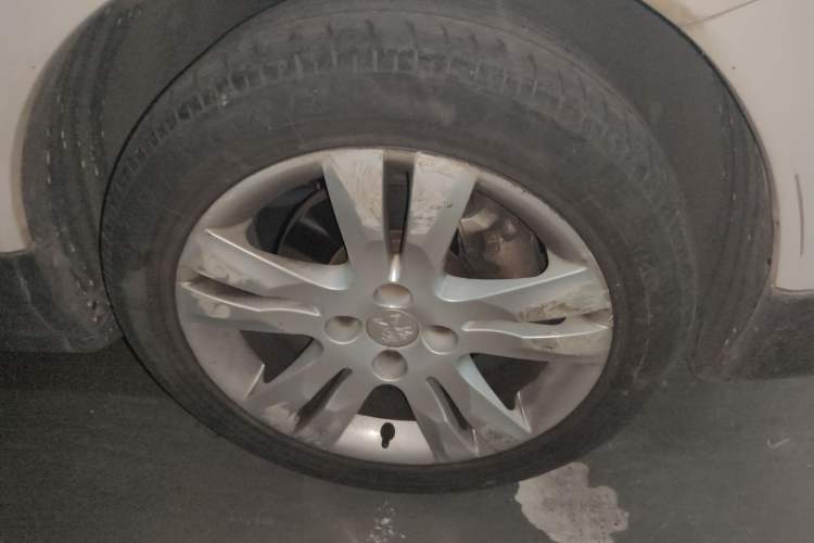 Used Peugeot 3008 2015 2.0L Automatic Trend Edition
